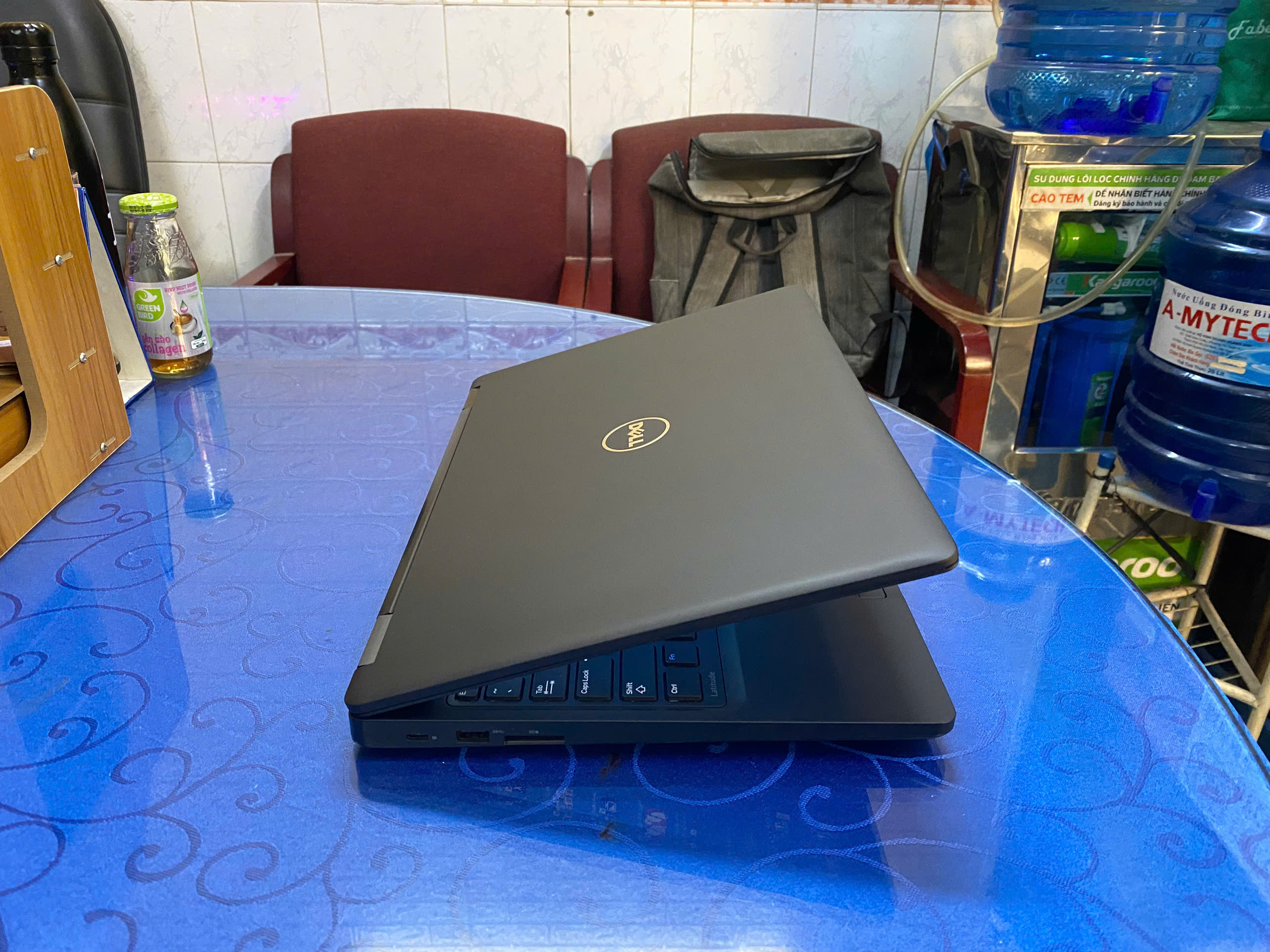DELL LATITUDE E5580 i7 7820HQ 8GB 15.6 FHD VGA