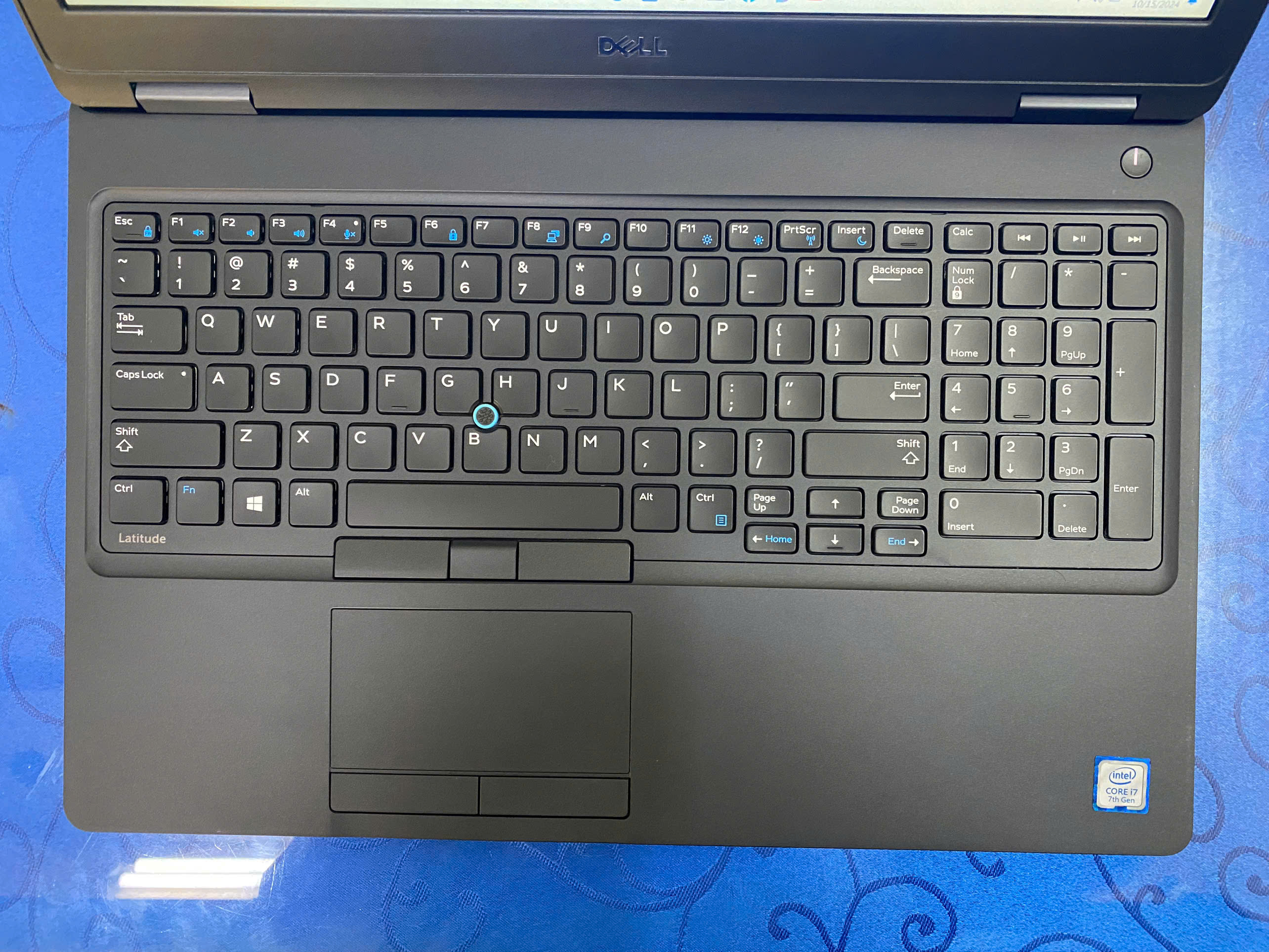 DELL LATITUDE E5580 i7 7820HQ 8GB 15.6 FHD
