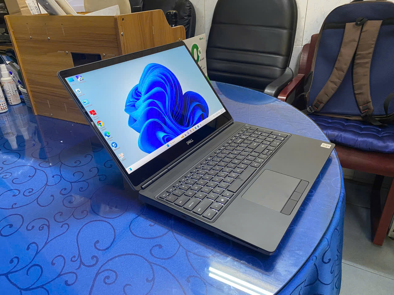 DELL PRECISION 7550 i7 10850H 32GB 1TB 15.6"FHD  Tr