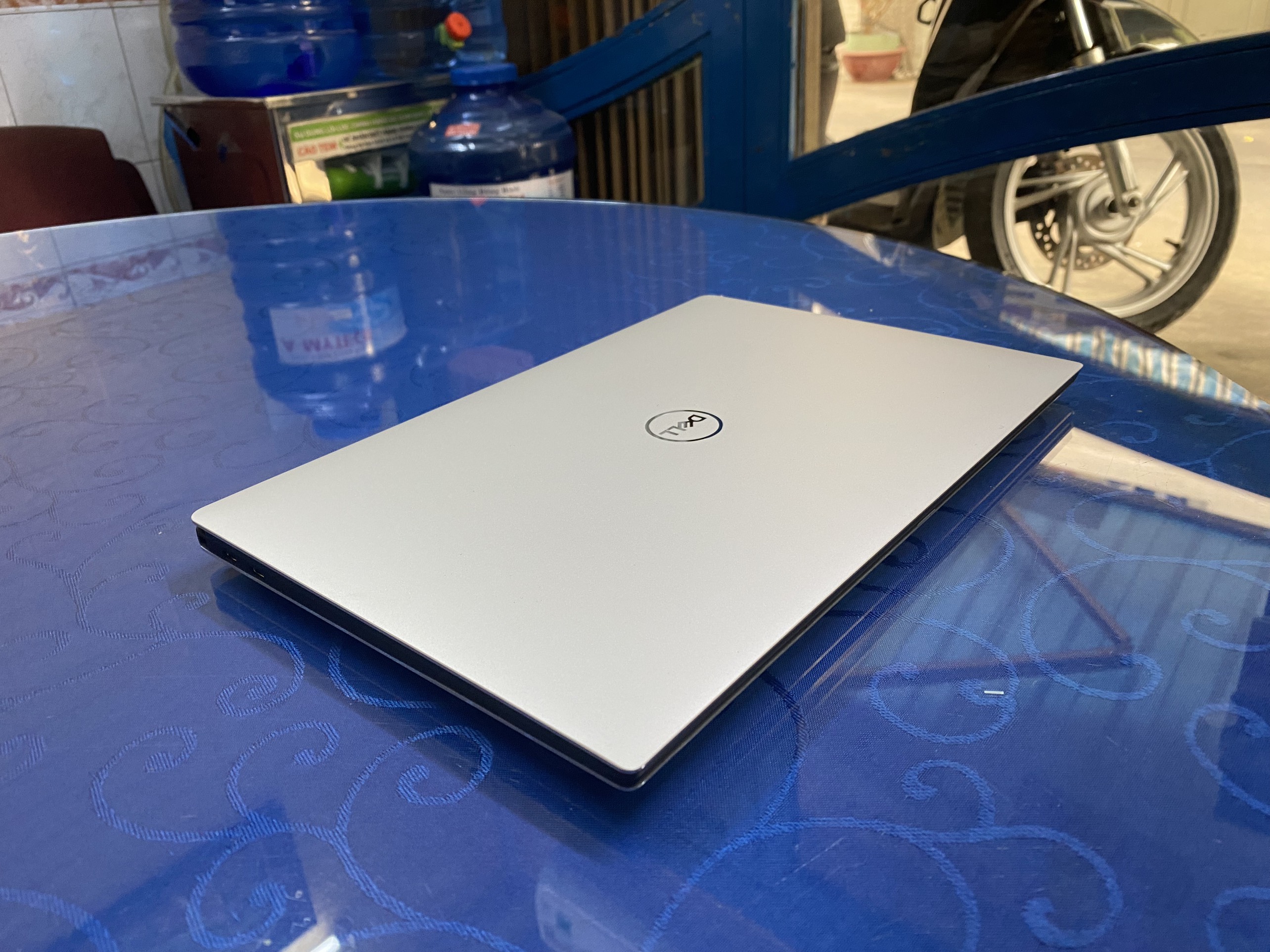 DELL XPS 7390 I7 10710U 16GB 512GB 13.3