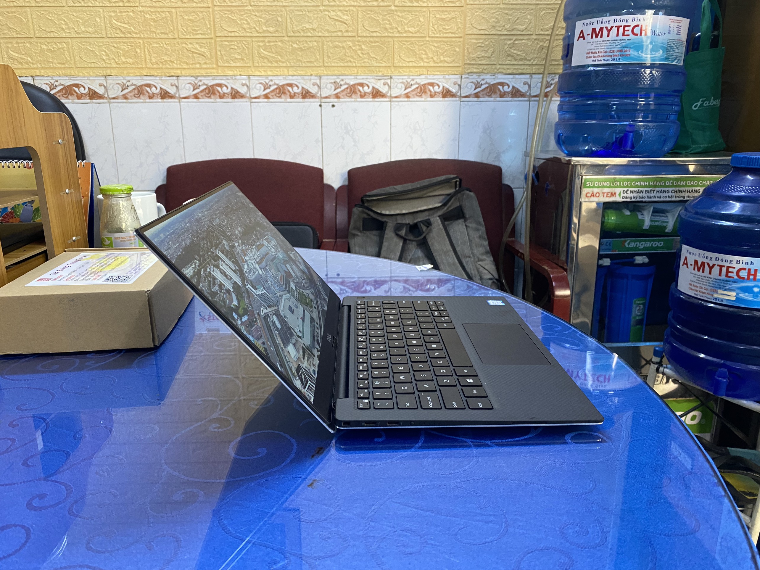 DELL XPS 9370 I7 8550U 16GB 512GB 13.3"FHD