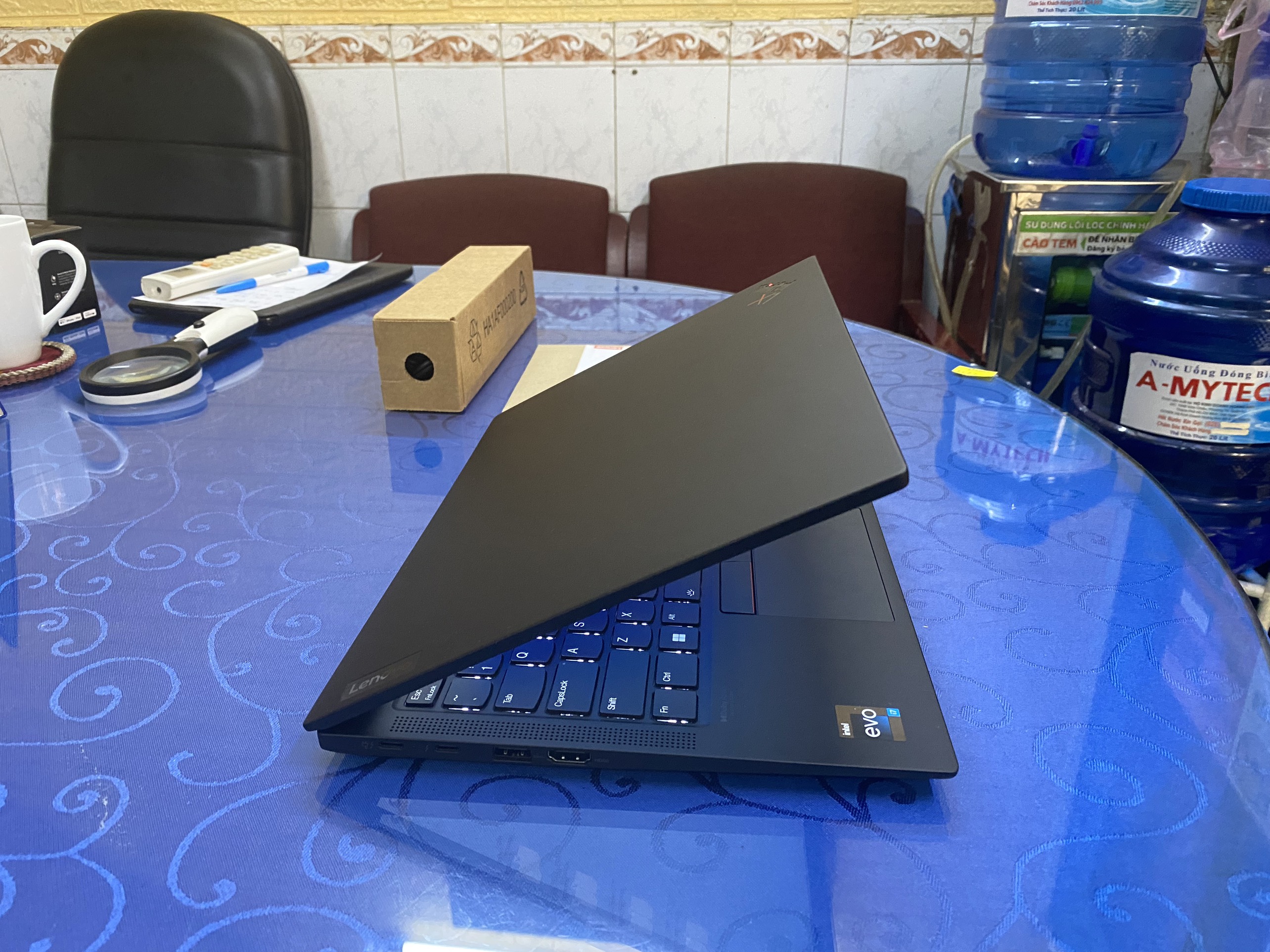 LENOVO THINKPAD X1 CARBON  GEN 8 I7 10710U 14
