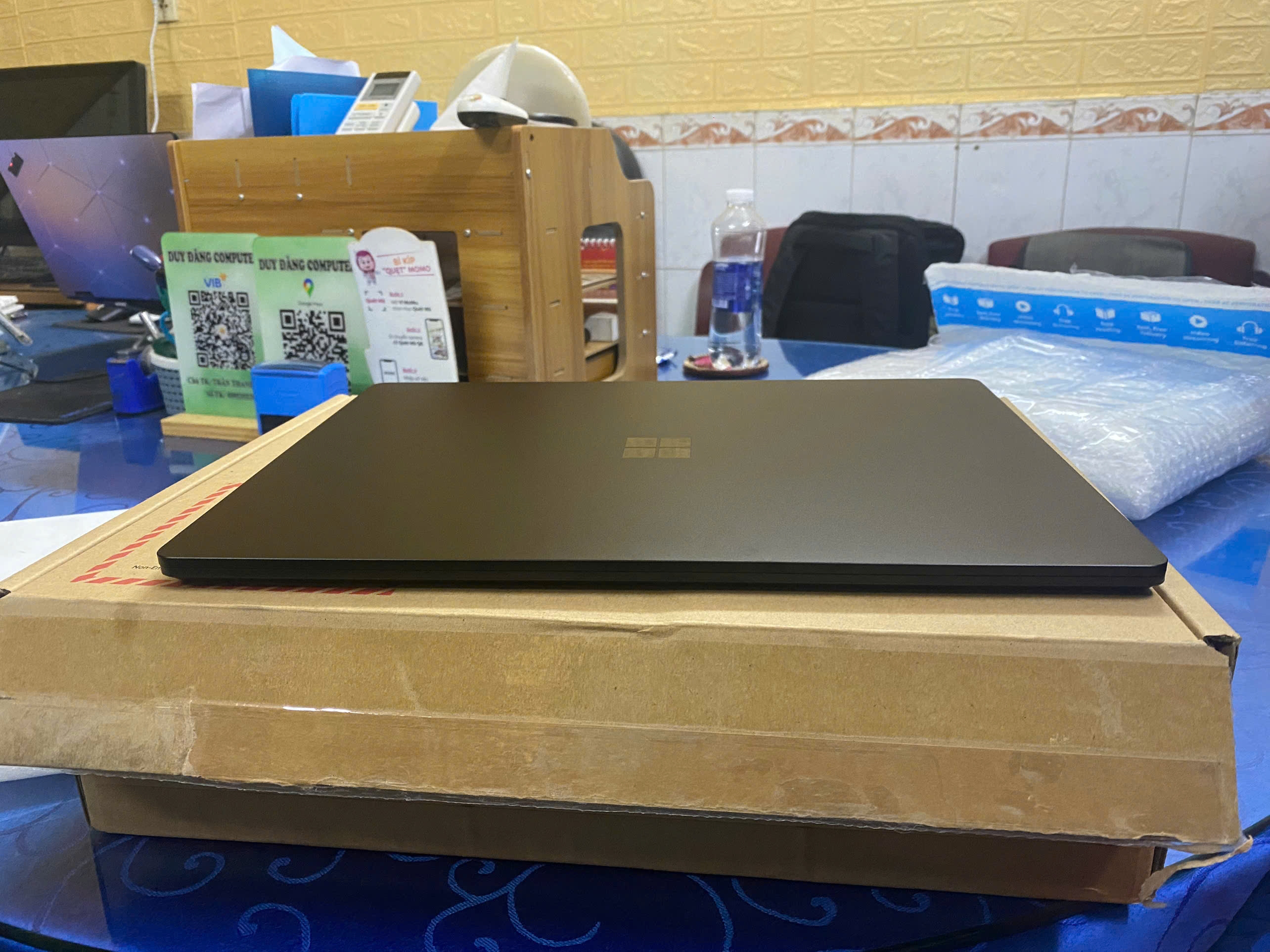 SURFACE LAPTOP 5 I7 1265U 16GB 512GB 15"2K LIKE NEW USA